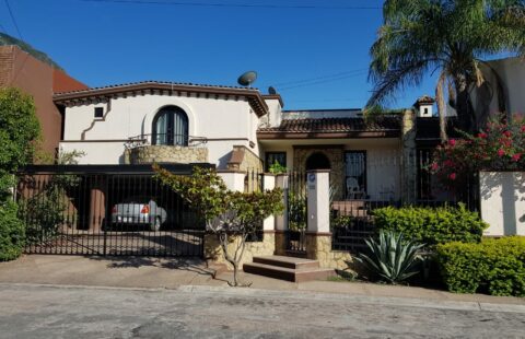 Casa en Renta Amueblada en Contry La Silla